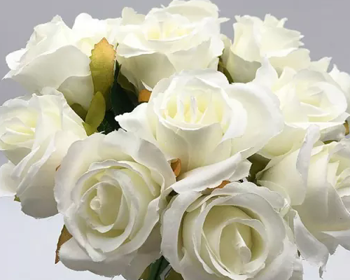 Ano ang gumagawa ng mga artipisyal na rosas na isang perpektong pagpipilian para sa dekorasyon sa bahay at kaganapan?