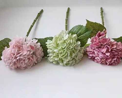 Paano piliin ang artipisyal na hydrangea?