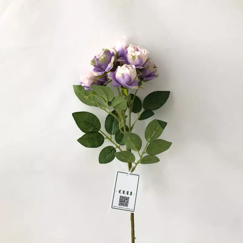 Artipisyal na Rose Bush