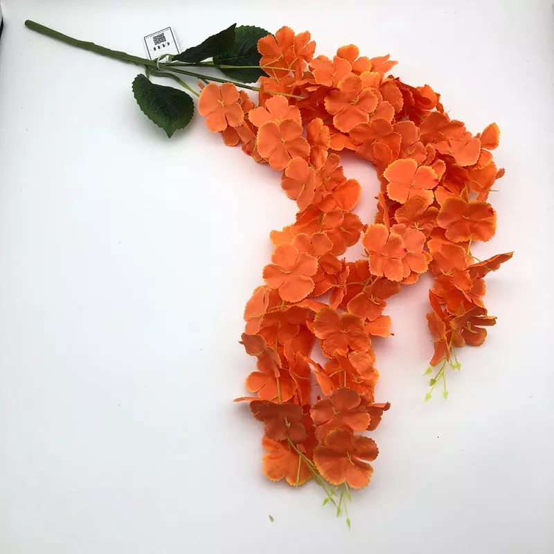 Artipisyal na wisteria nakabitin na mga bulaklak
