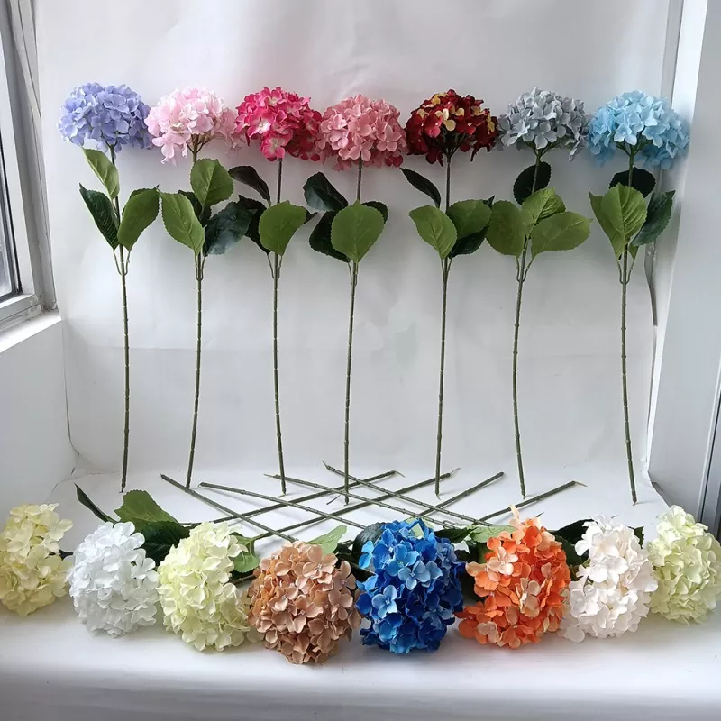 Silk pekeng mga bulaklak ng hydrangea